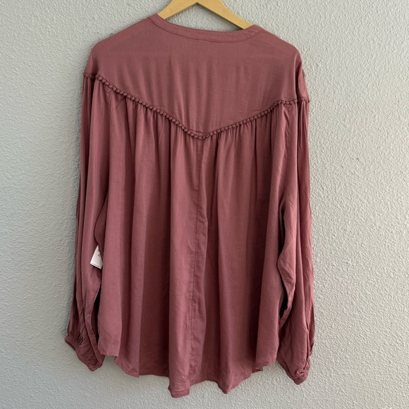 Oversized Crochet Pom-Pom Dolman Sleeve Blouse Size XL Tall NWT - Picture 4 of 7